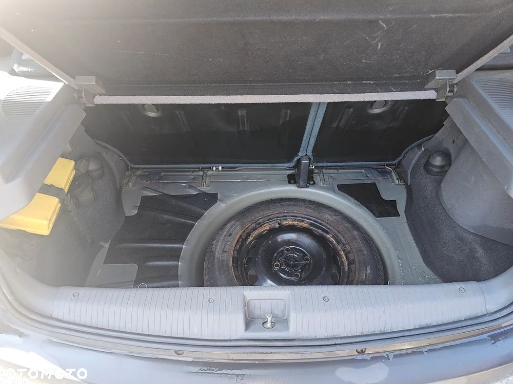 Opel Corsa 1.2 16V Comfort - 9
