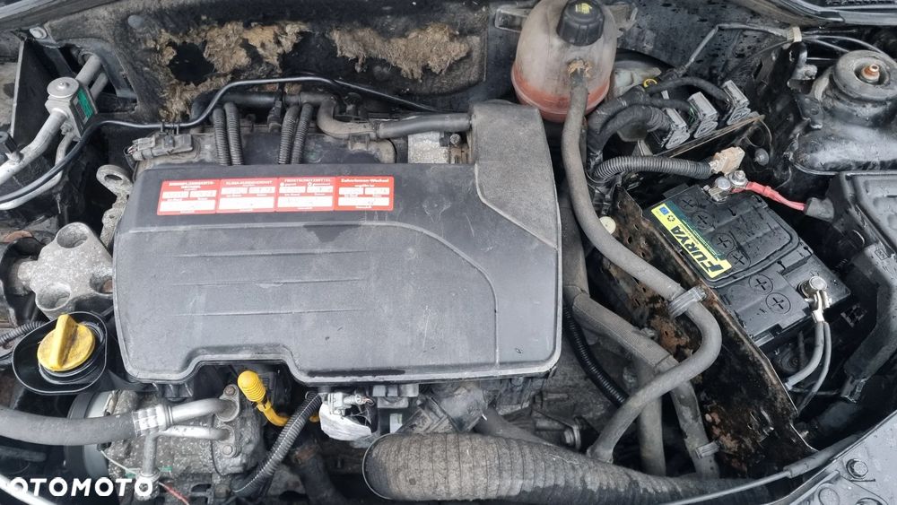 Renault Clio 1.2 16V Campus Dynamique - 12
