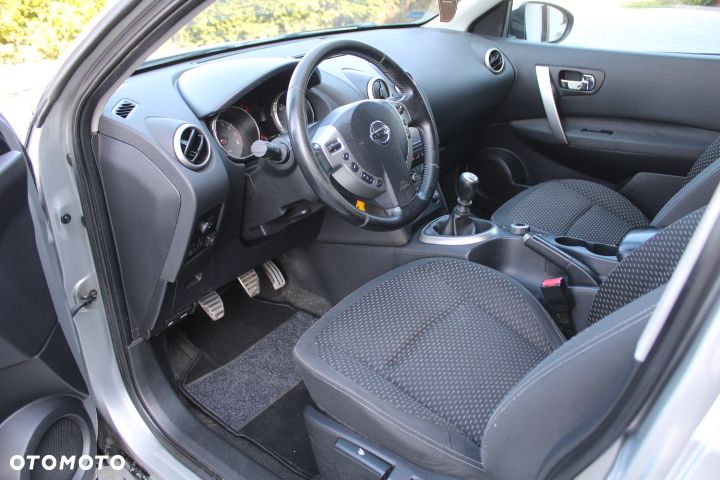 Nissan Qashqai 2.0 4x4 Tekna - 34