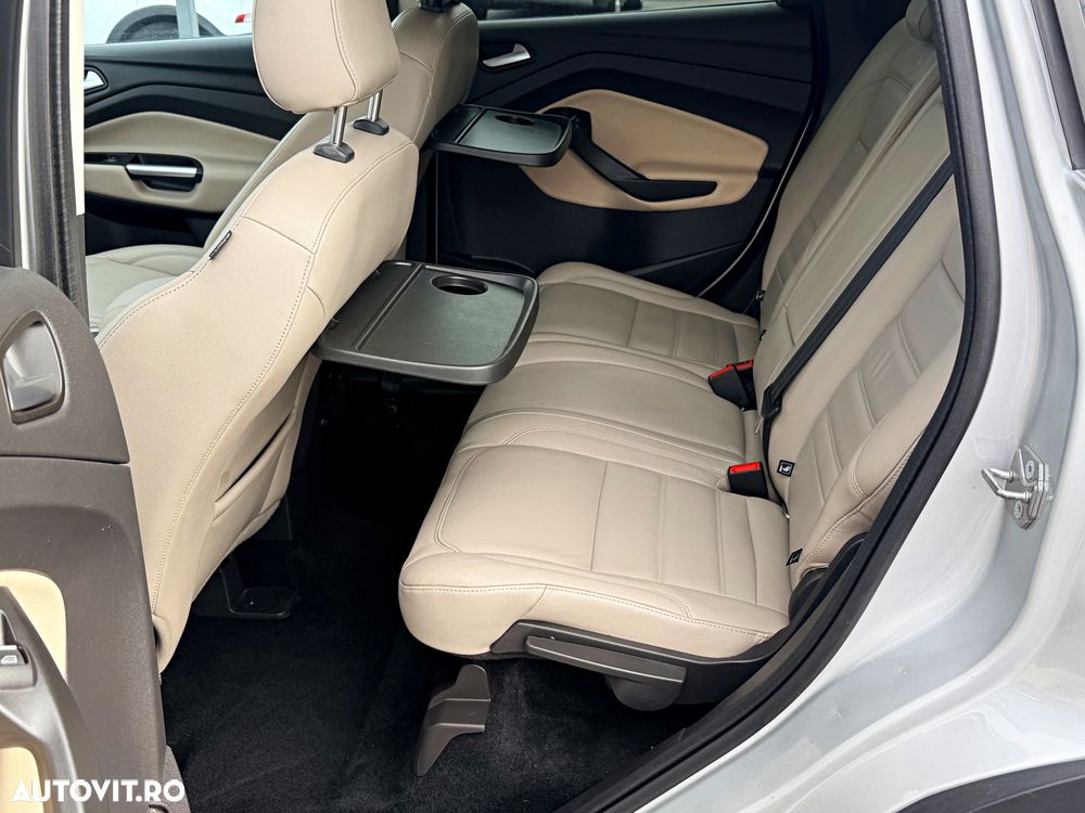 Ford Kuga - 17