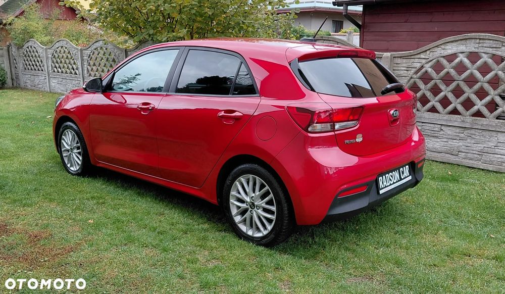 Kia Rio - 11
