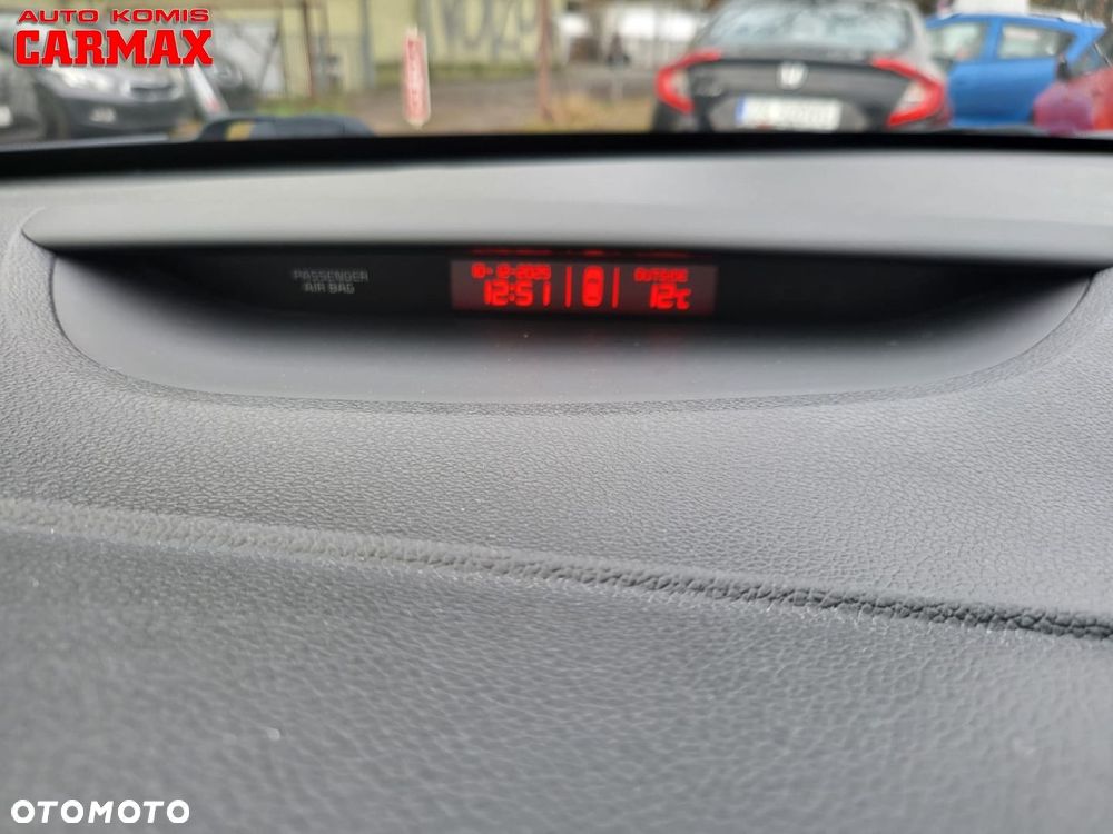 Kia Ceed 1.4 CVVT ISG Dream Team Edition - 17