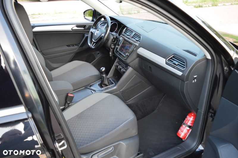 Volkswagen Tiguan - 37