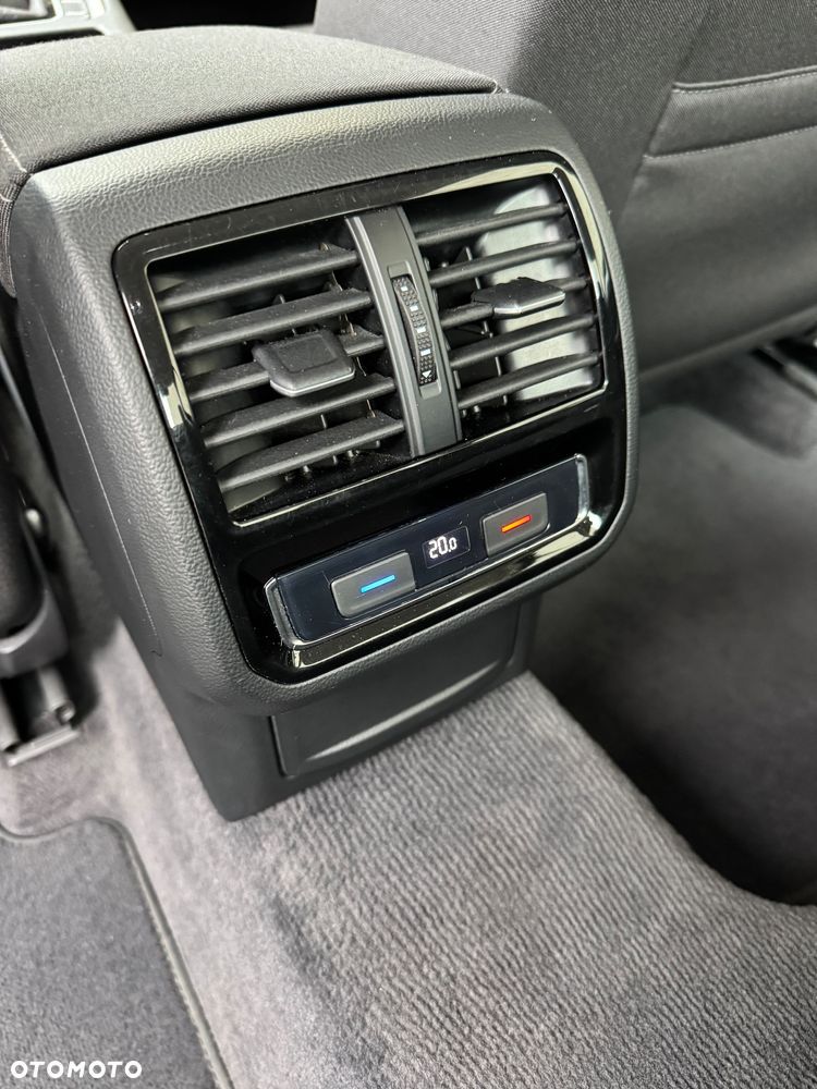 Volkswagen Passat 2.0 TDI SCR Comfortline DSG - 13