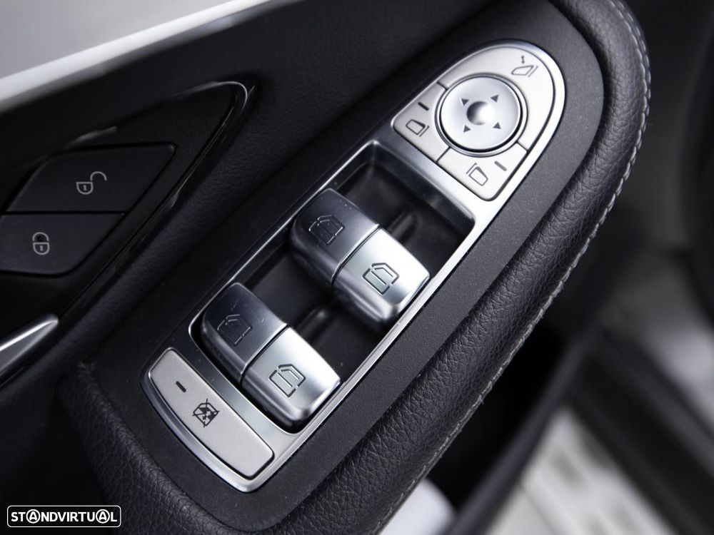 Mercedes-Benz GLC 300 de 4Matic 9G-TRONIC - 18