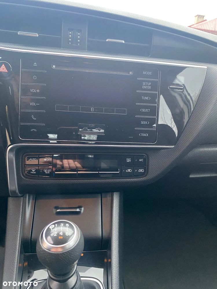 Toyota Auris 1.33 VVT-i Active - 21