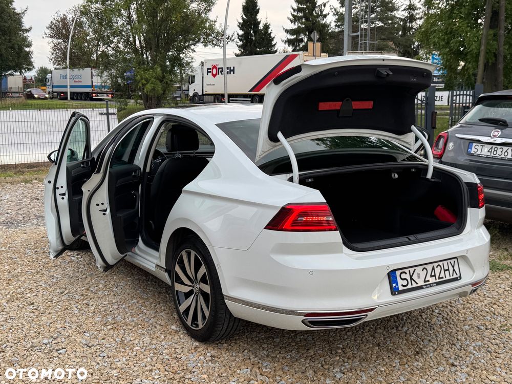 Volkswagen Passat 2.0 TDI 4Mot Elegance DSG - 17