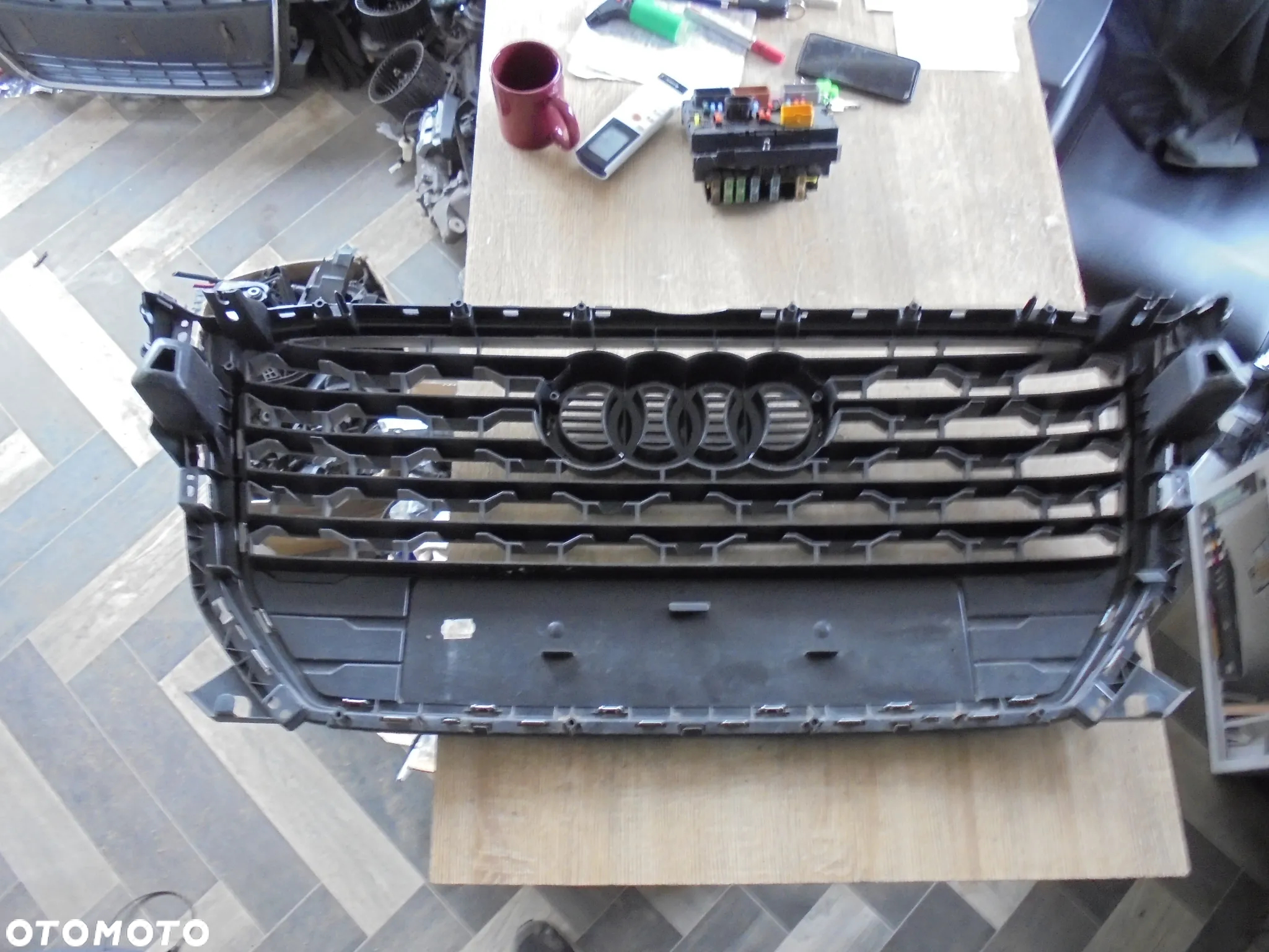 AUDI Q2 81A GRILL ATRAPA - 5