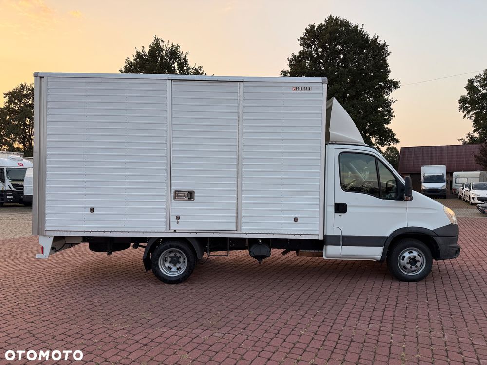 Iveco Daily 35C15 *3.0D* NOWY SILNIK* KONTENER 4.3M *NOWE KOŁA* KLIMA* TEMPOMAT* ZADBANY* - 3