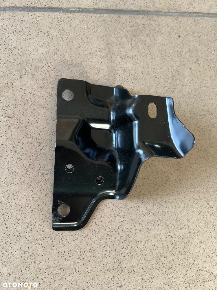 mocowanie błotnika prawego TOYOTA C-HR CHR 2016-2023r 53813-F4010 - 1