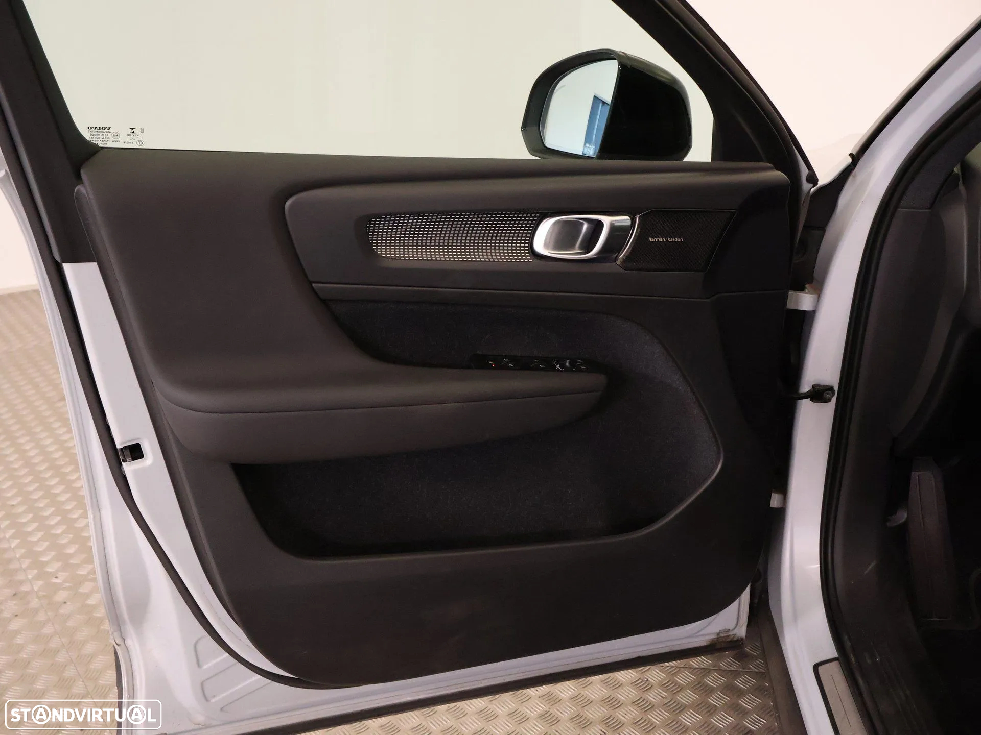 Volvo XC 40 P8 AWD Recharge RDesign - 13