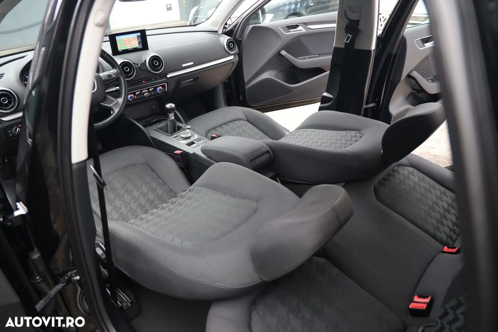 Audi A3 1.6 TDI ack (clean diesel) S line Sportpaket - 21