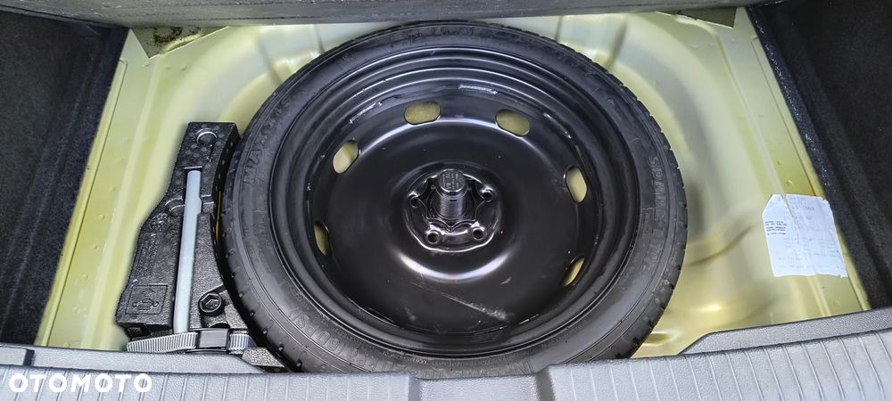 Volkswagen T-Roc 1.0 TSI Style - 28