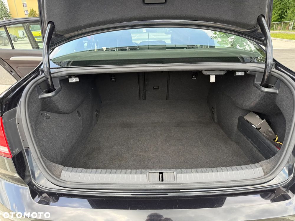Volkswagen Passat 2.0 TDI BMT Comfortline - 14