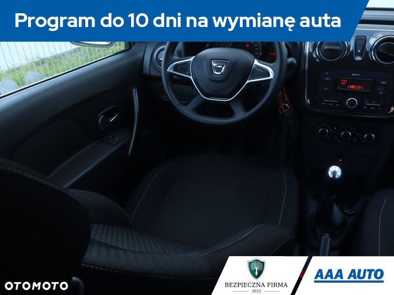 Dacia Sandero - 8