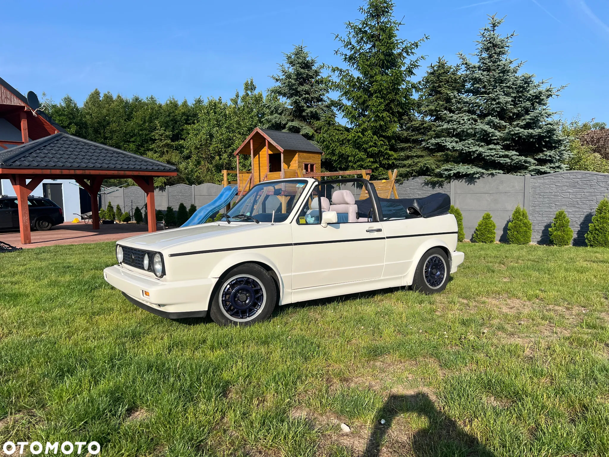 Volkswagen Golf - 2