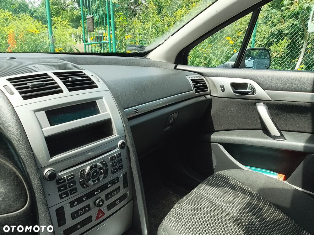 Peugeot 407 - 10