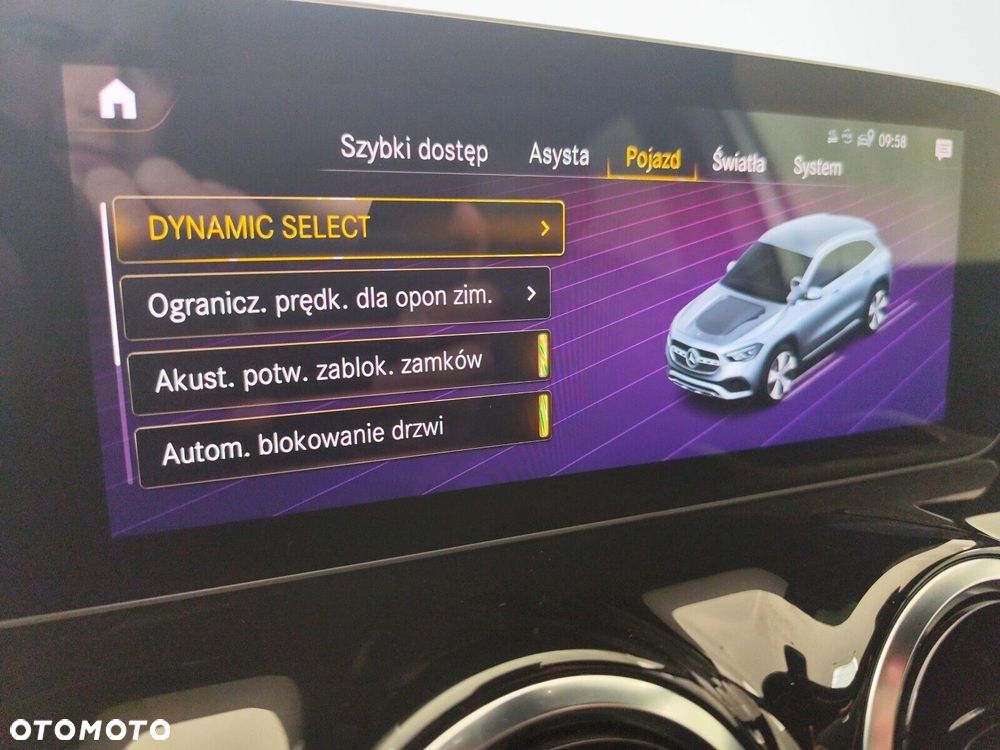 Mercedes-Benz GLA - 36