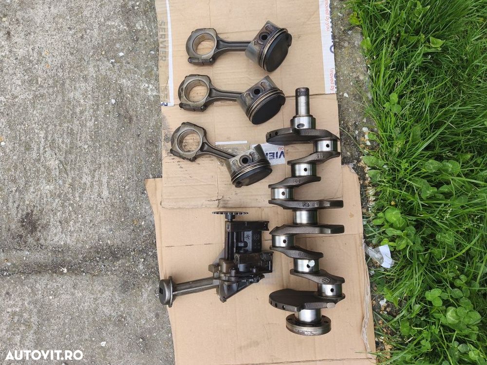 Vibrochen pistoane pompă de ulei 1.6 16v Renault Megane 2 - 6