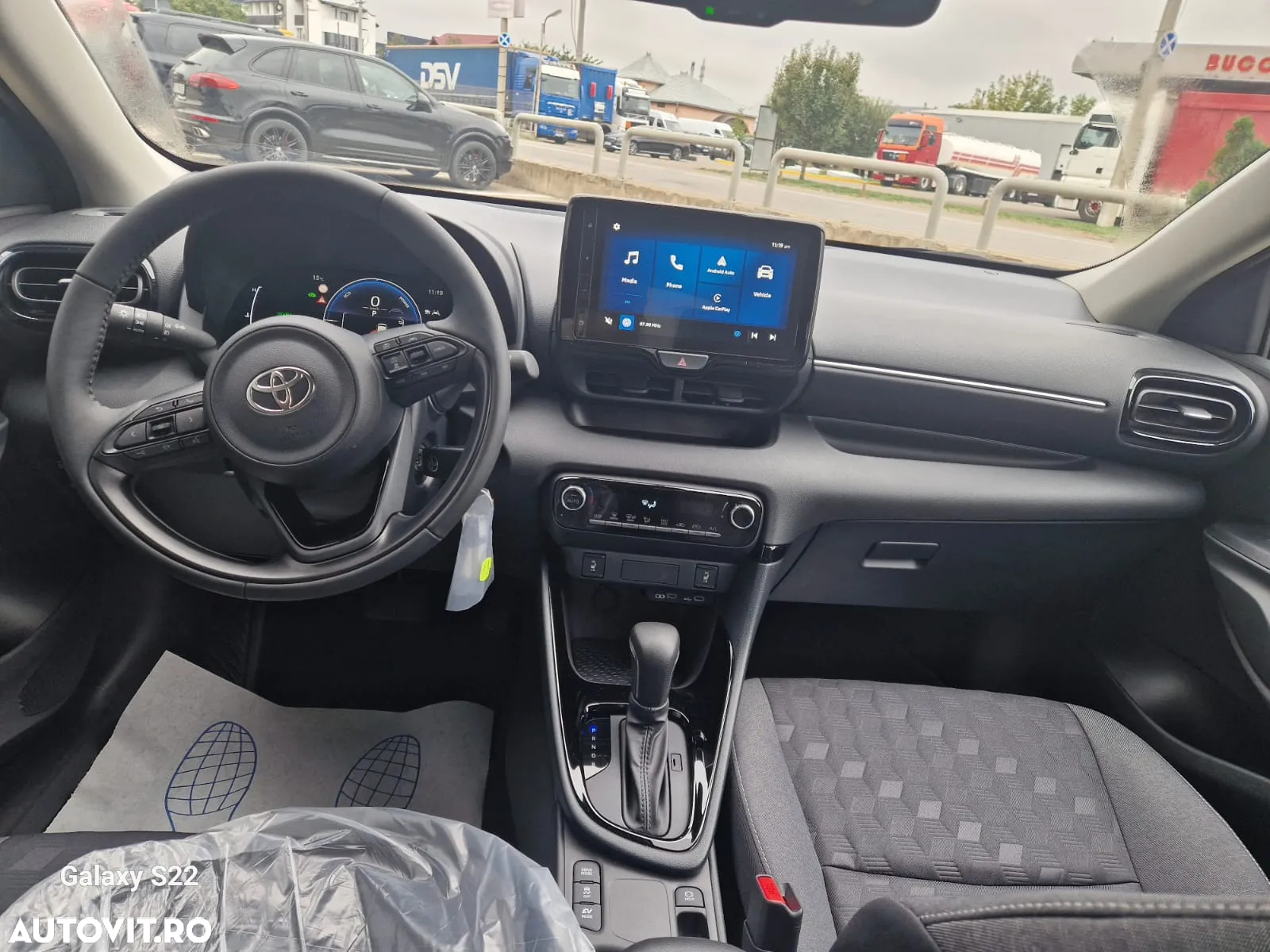 Toyota Yaris - 10