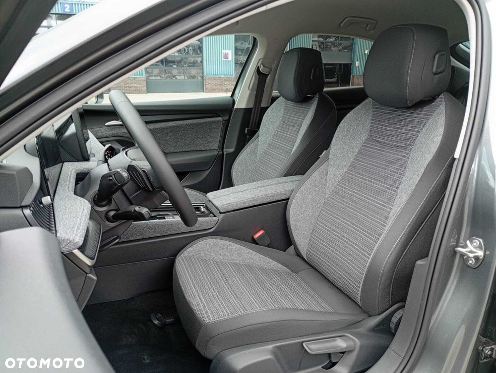 Skoda Superb 2.0 TDI SCR Edition 130 DSG - 11