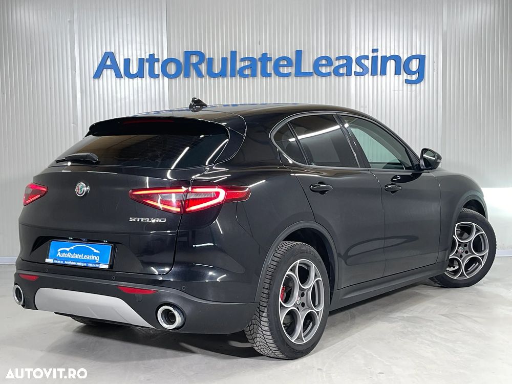 Alfa Romeo Stelvio 2.2 16V AT8 - 4