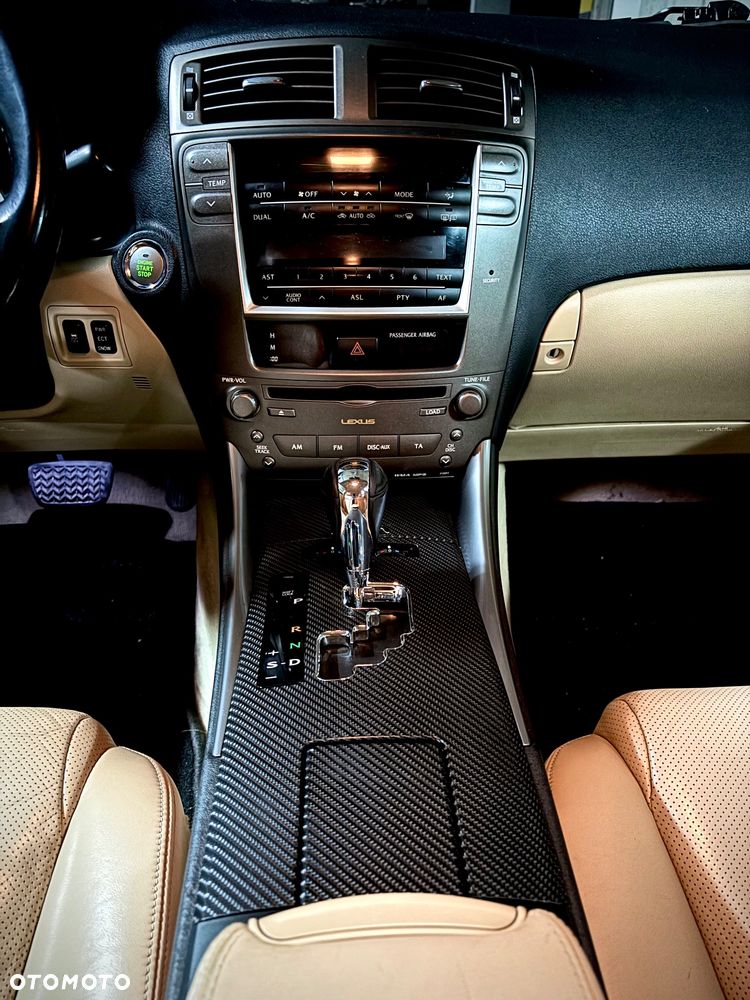 Lexus IS 250 Prestige - 10