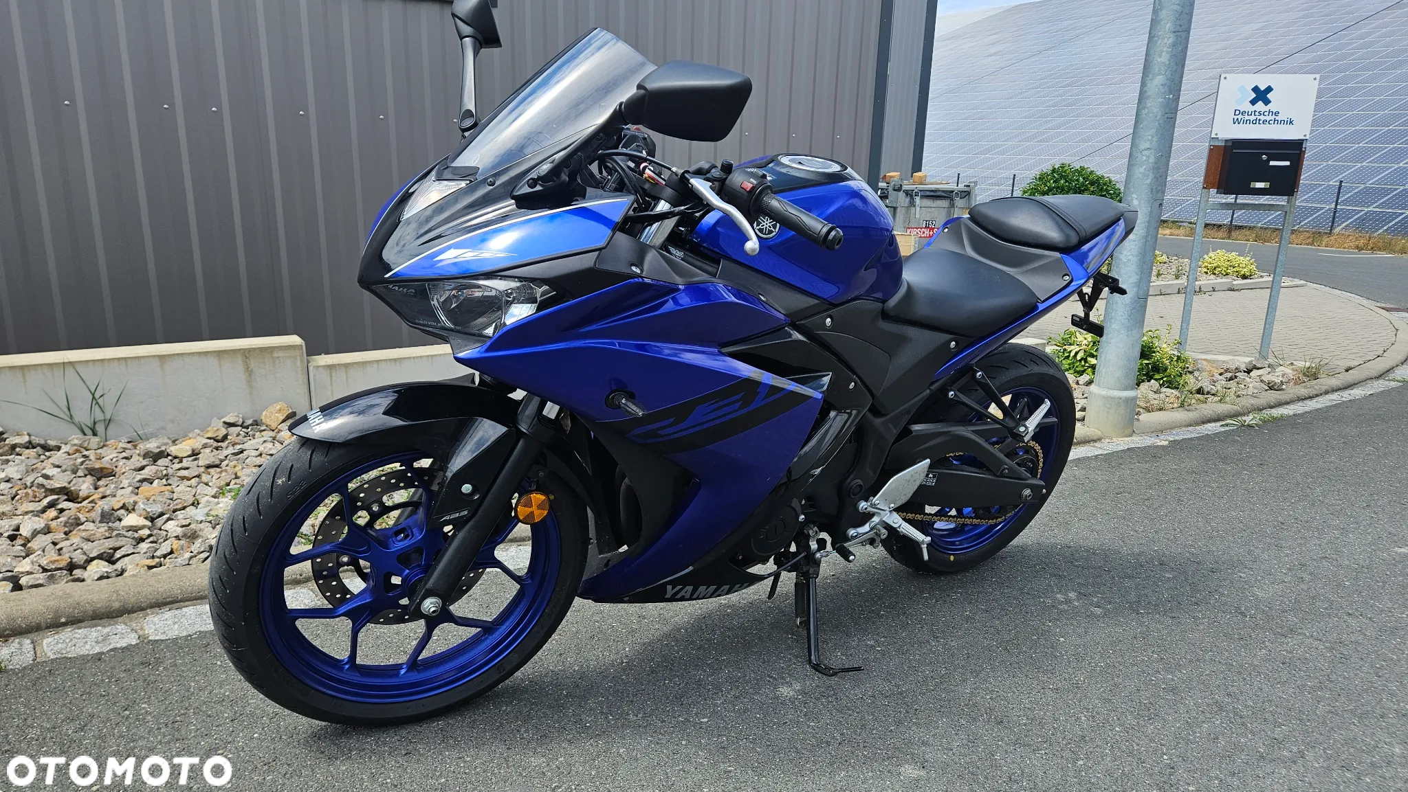 Yamaha R3 - 4
