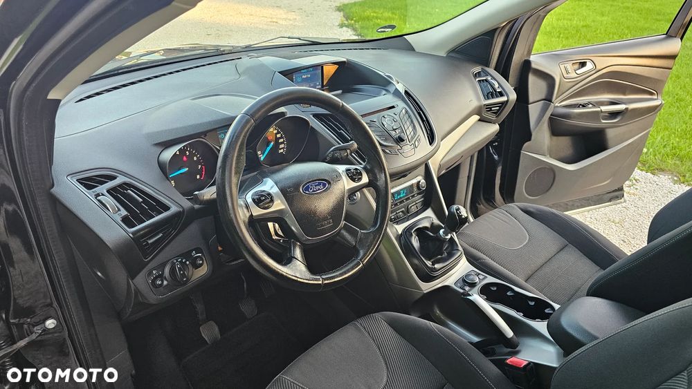 Ford Kuga 1.6 EcoBoost 2x4 Trend - 13