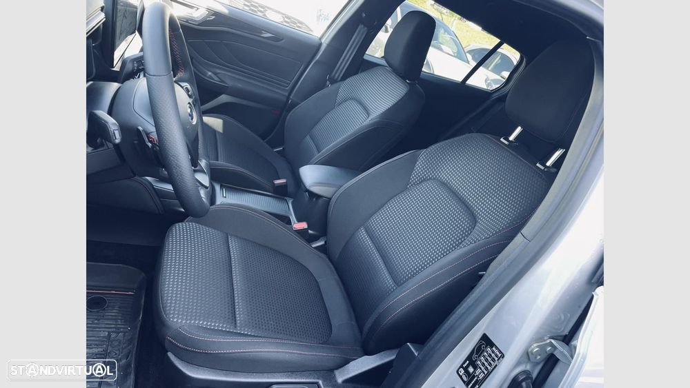 Ford Focus 1.0 EcoBoost MHEV ST-Line X Aut. - 9