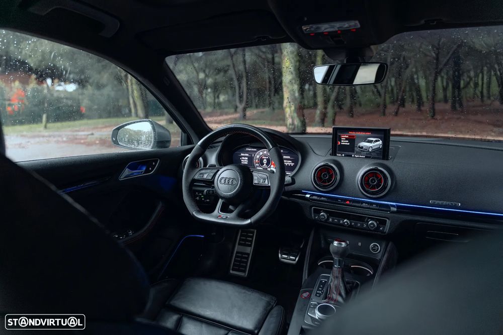 Audi RS3 Sportback 2.5 TFSI quattro S tronic - 28