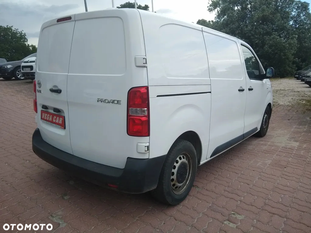 Toyota Proace - 16