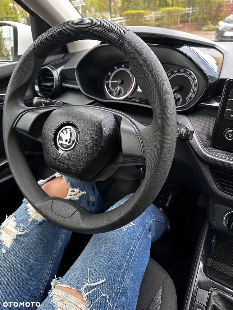 Skoda Fabia 1.0 MPI Active - 23