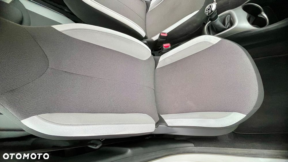 Toyota Aygo x-play - 18