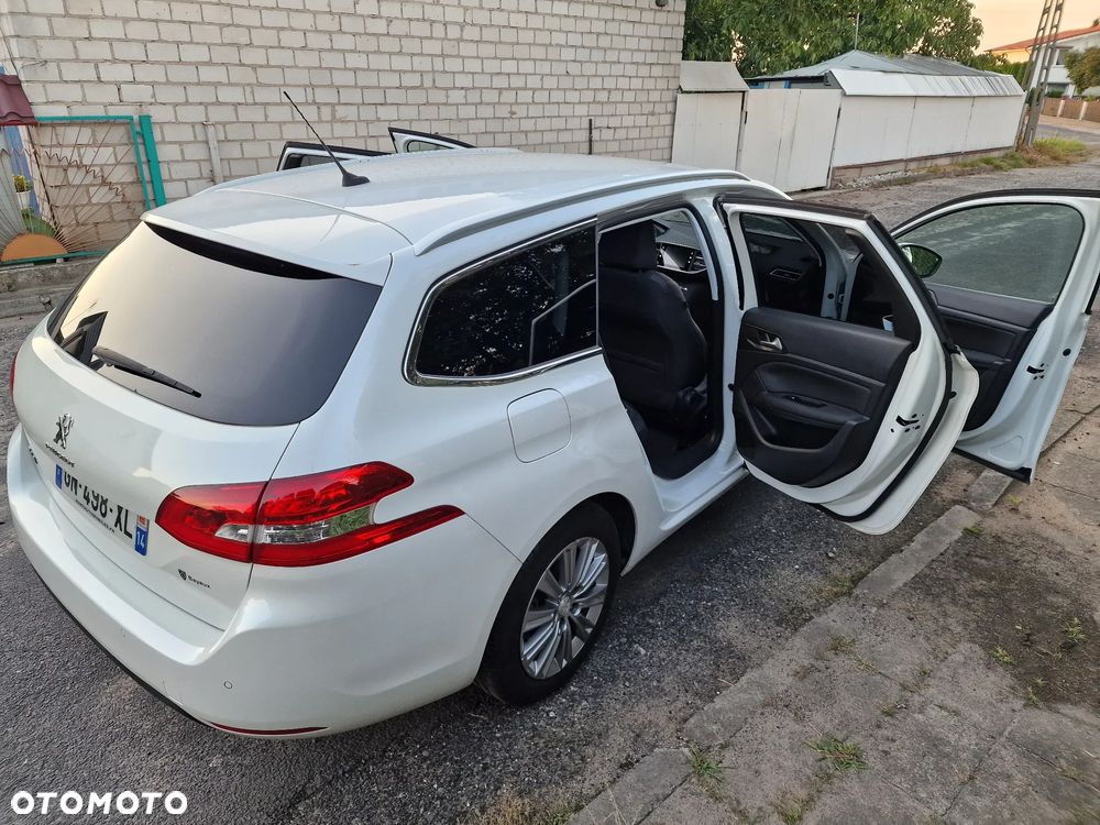 Peugeot 308 PureTech 130 GPF EAT8 Stop & Start Allure Pack - 20