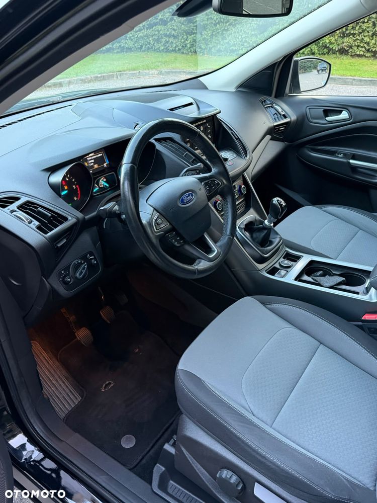 Ford Kuga 2.0 TDCi 4x4 Titanium - 27