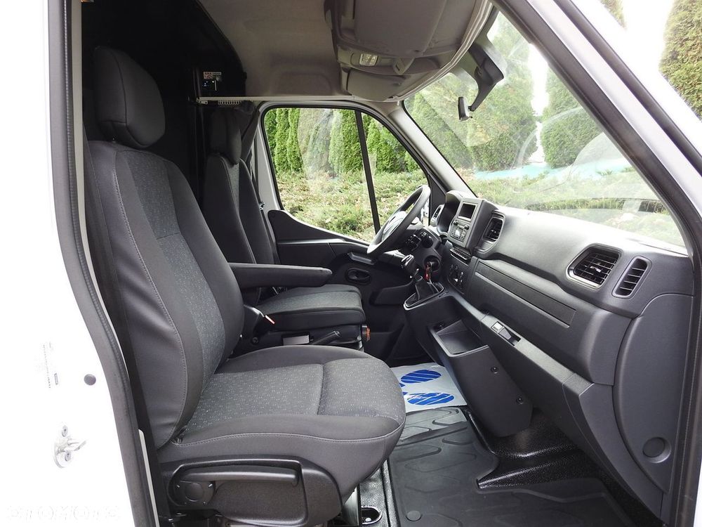 Opel MOVANO PLANDEKA 10 PALET WEBASTO TEMPOMAT KLIMATYZACJA LEDY PNEUMATYKA  165KM - 33