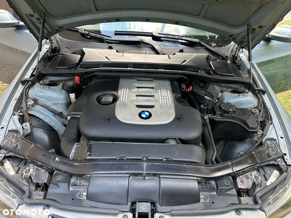 BMW Seria 3 330d - 16