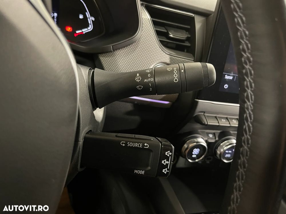 Renault Arkana E-TECH 145 Evolution - 23