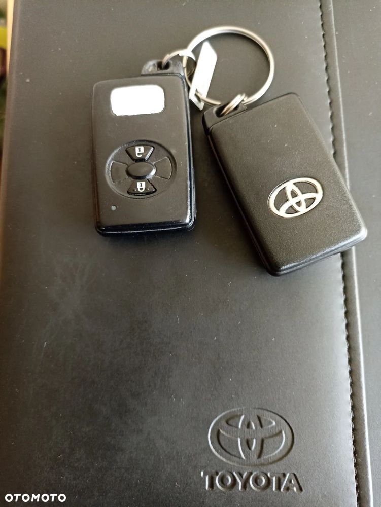 Toyota Auris 1.8 HSD Prestige NAVI - 37