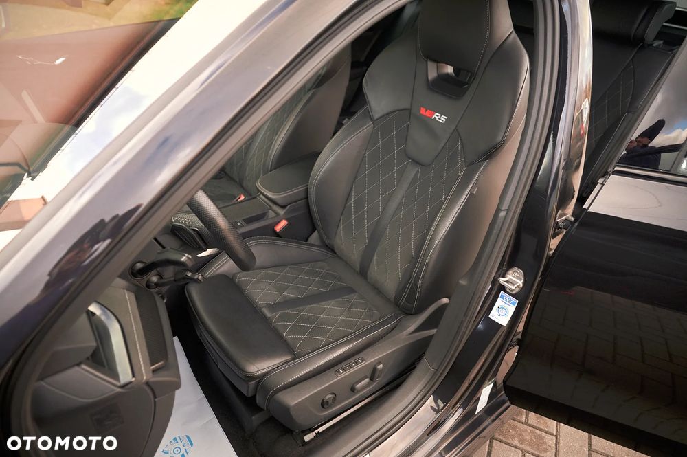 Skoda Octavia 2.0 TDI DSG RS - 22
