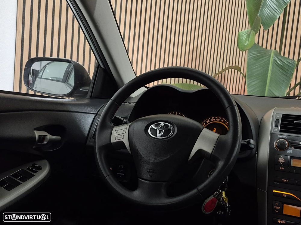 Toyota Corolla 1.4 VVT-i Sol - 11