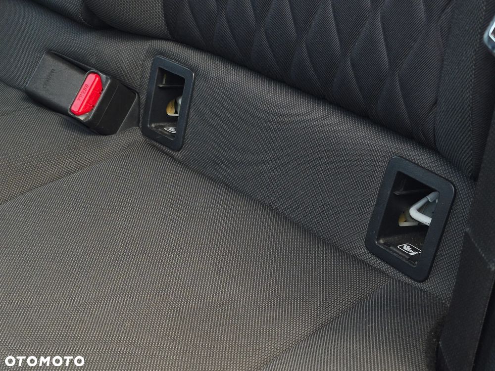Toyota Corolla 1.5 Comfort - 38