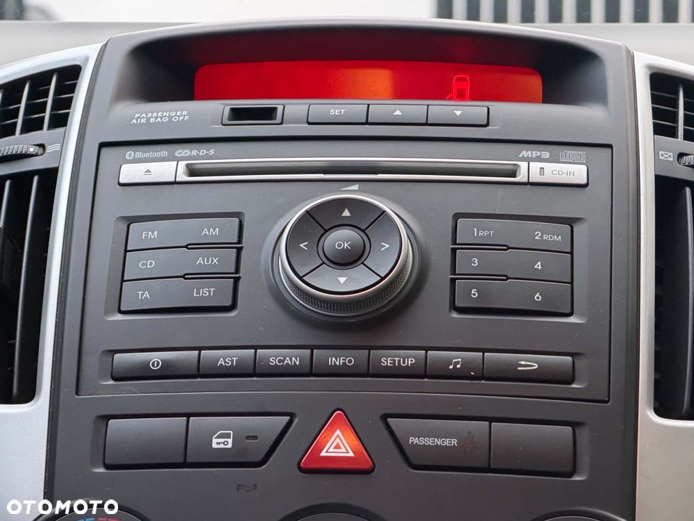 Kia Ceed - 10