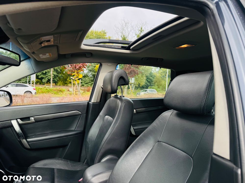 Chevrolet Captiva 2.4 4WD 7 Sitzer LT - 25