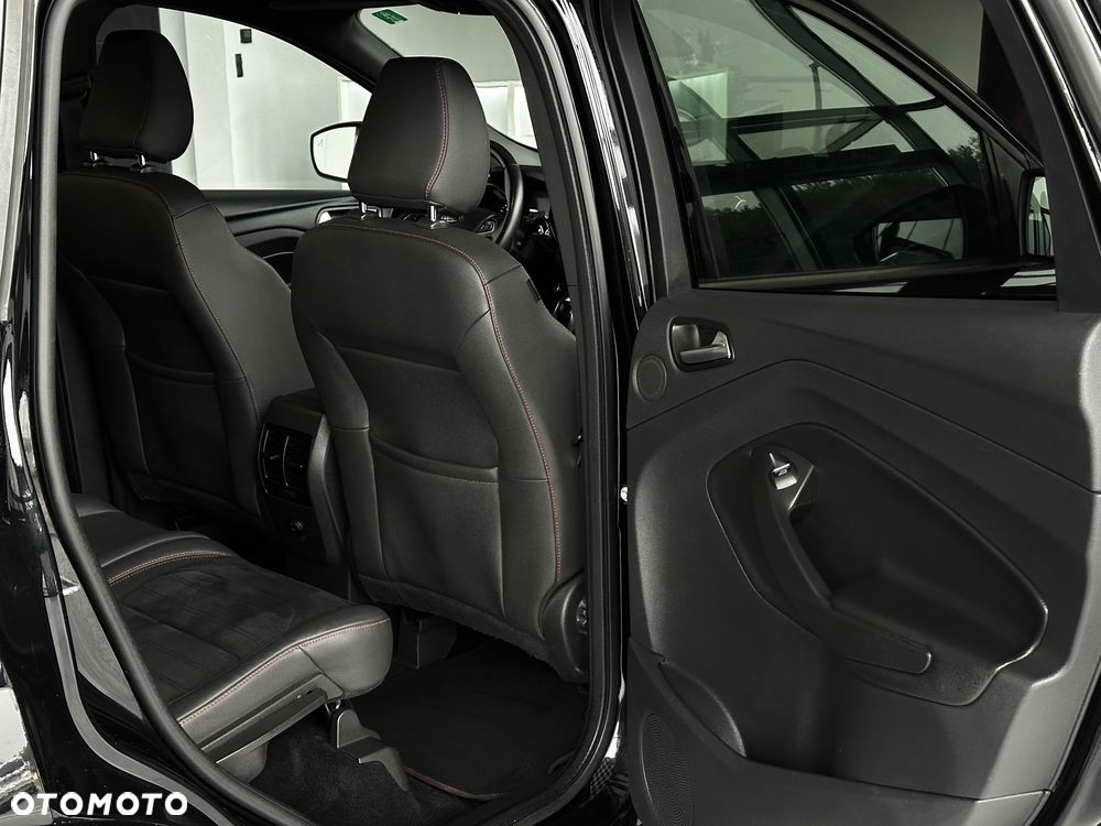 Ford Kuga 2.0 TDCi 4x4 ST-Line - 18