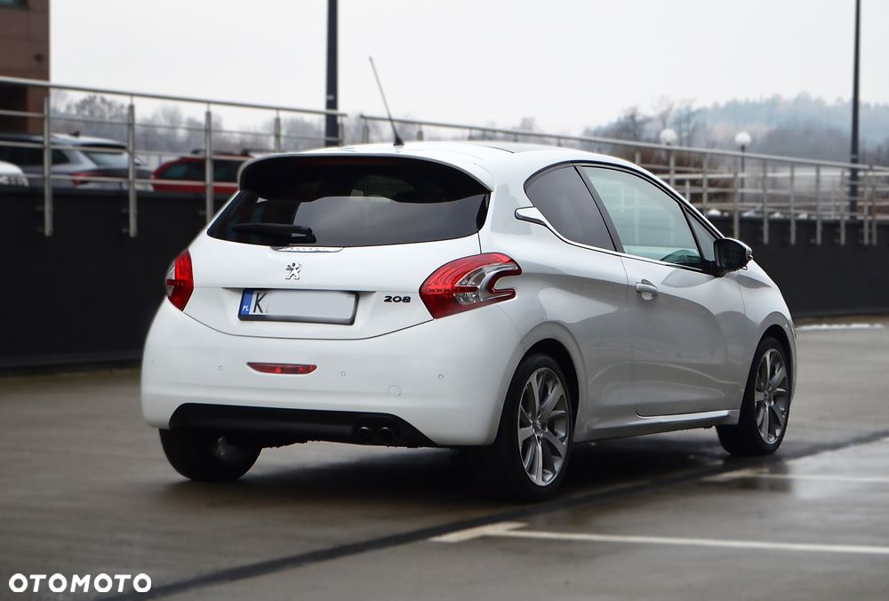 Peugeot 208 - 6