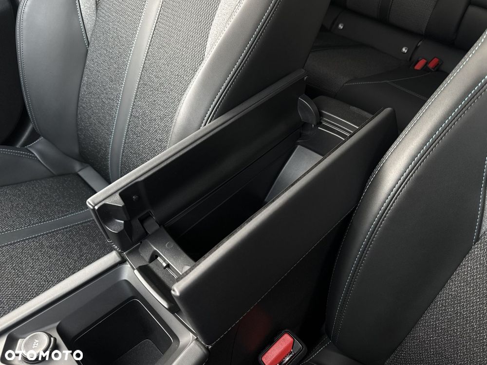 Peugeot 308 1.2 PureTech Allure S&S - 35