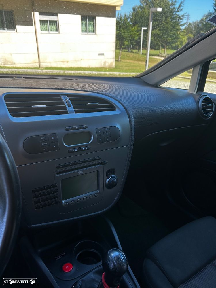 SEAT Leon 1.9 TDI Sport Up - 11