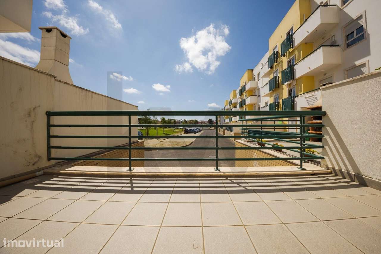 Apartamento T3 Duplex com terraço, parqueamento e arrecadação - Quinta - Grande imagem: 3/43